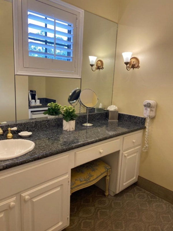 Normandy Inn image 14